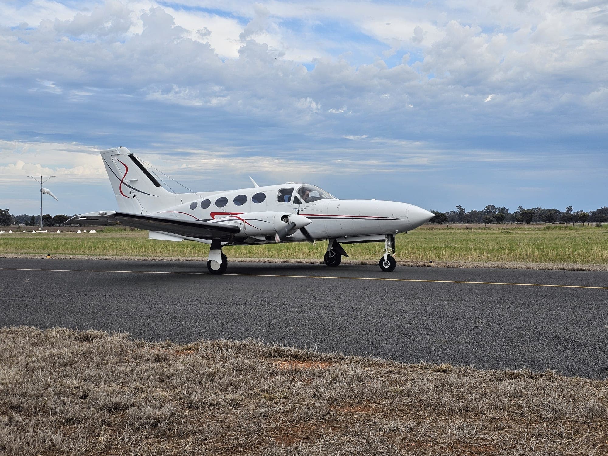 Gaja Resources aviation support - Twin-engine charter aircraft for mining personnel transport Northern Territory